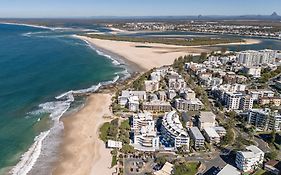 Rolling Surf Resort