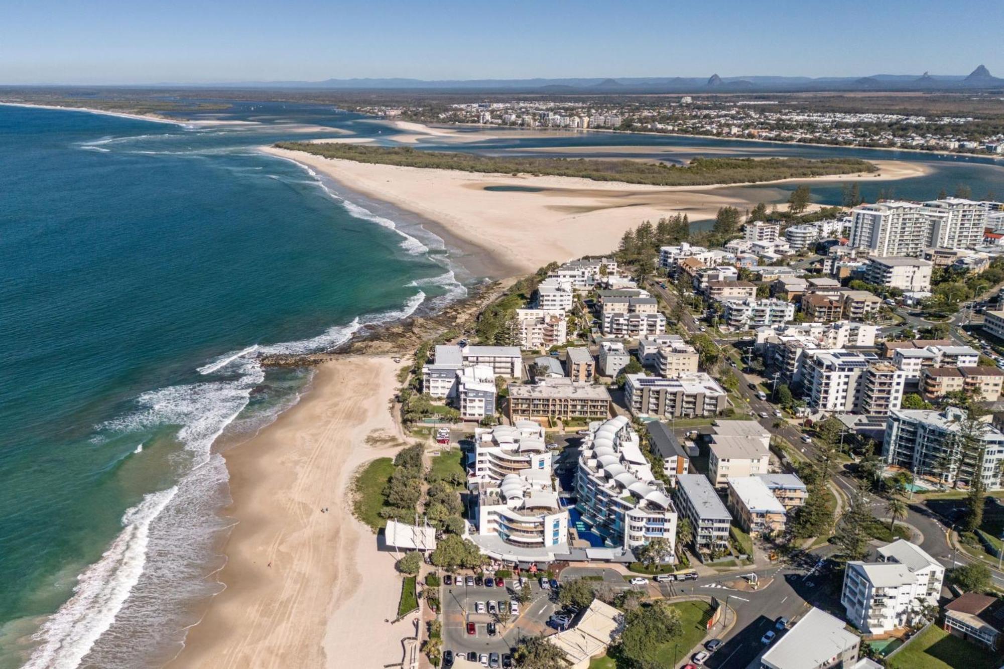 Rolling Surf Resort Caloundra Extérieur photo